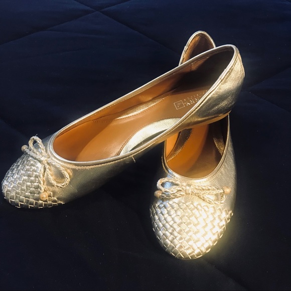 Gold Sperry Top Sider Women’s flats - Picture 2 of 6